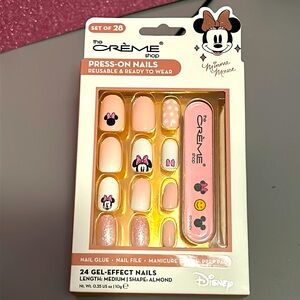 The Crème Shop Minnie Mouse Press on Nails